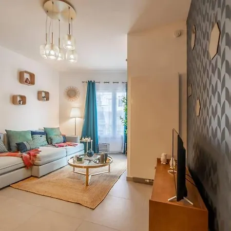 Apartament Honey - Confort, Proche Avec Garage Annecy